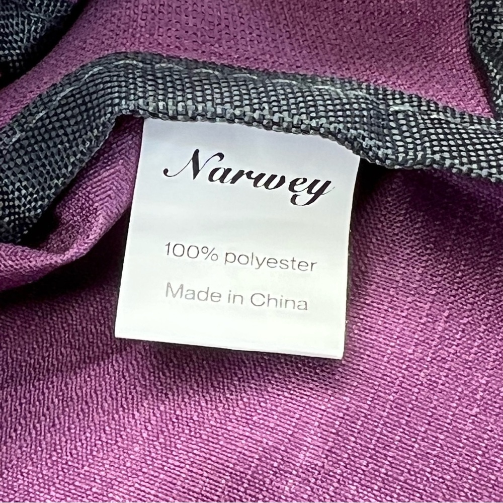 🔥FINAL PRICE🔥TRAVEL/GYM BAG Lightweight-folds small Narwey-EUC - Picture 12 of 16
